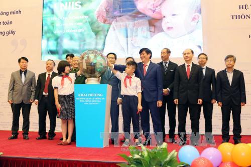 Khai trương Hệ thống quản lý thông tin tiêm chủng quốc gia 
